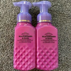 Blackberries and basil hand soap